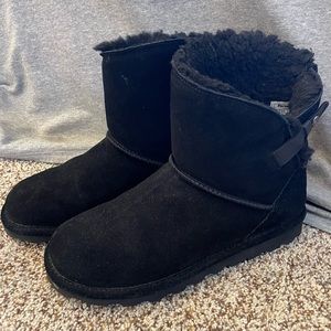BEARPAW Margaery Short bootie